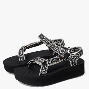 Teva Women's W Flatform Universal Sandal